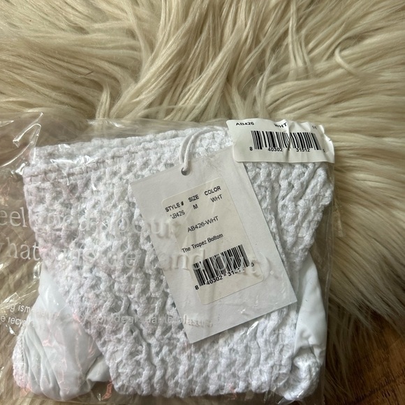 ANDIE The Tropez Crochet Bottom In White - Picture 4 of 4